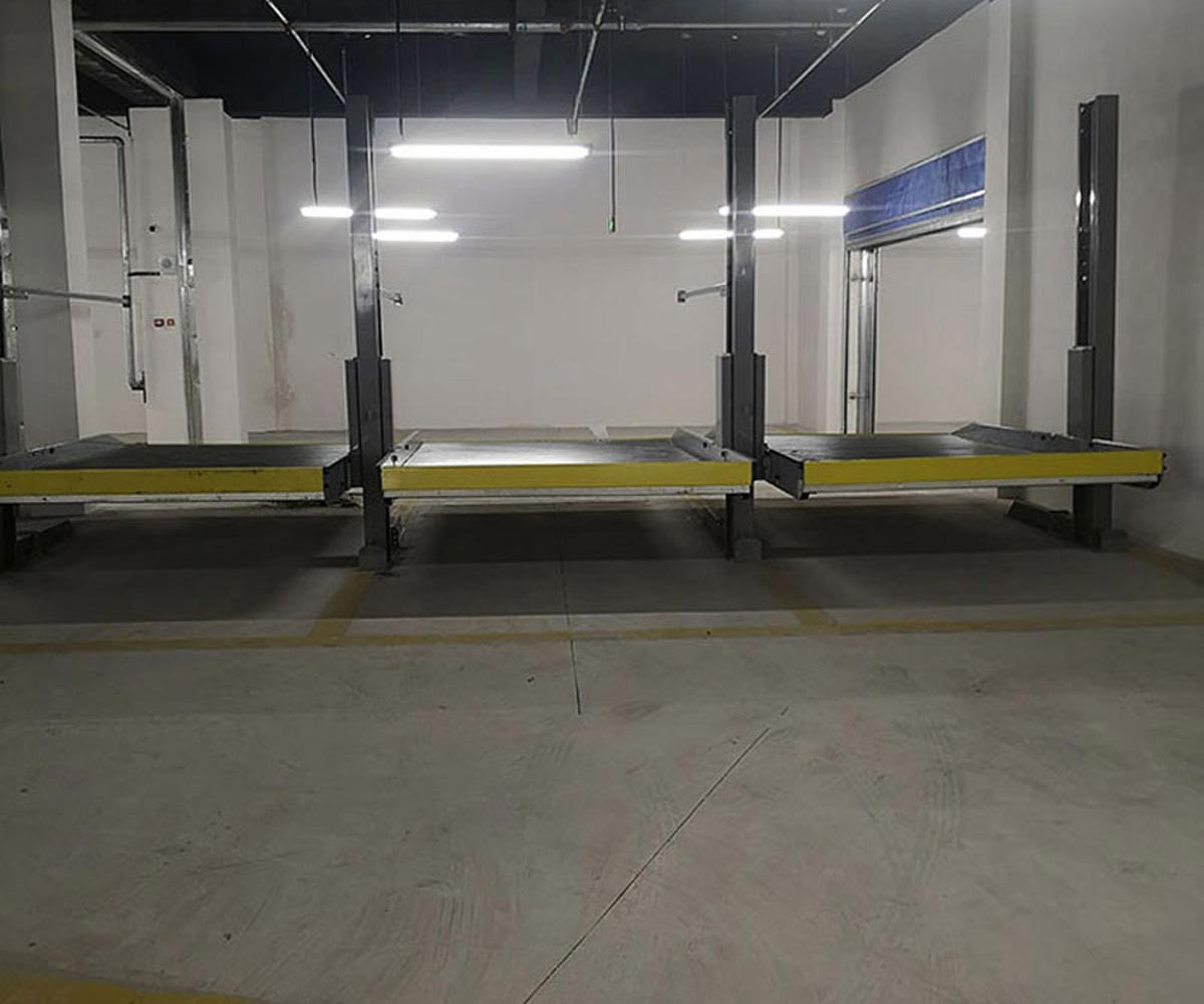 修文縣兩層機械車庫出租